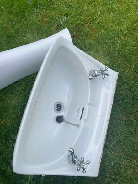 Photo of free Bathroom sink and taps (Halifax, HX1) #2