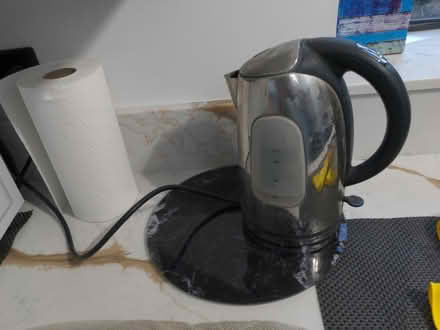 Photo of free Kettle breville which best buy 2013 (Tingley, WF3) #3