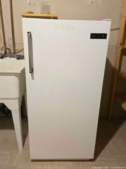Photo of free fridge (Nepean) #1