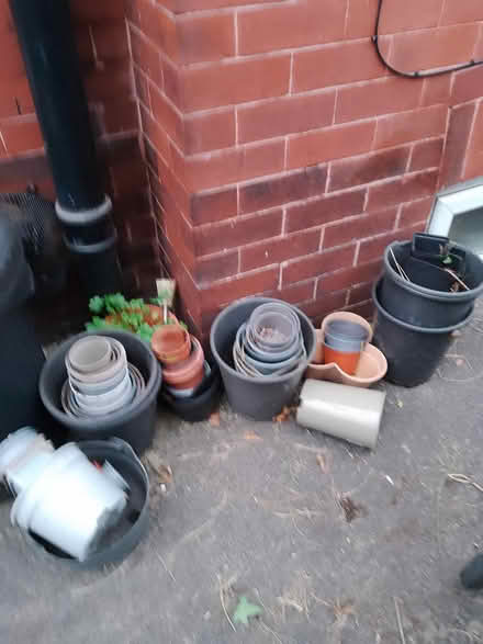 Photo of free Plastic plant pots (Heaton Chapel SK4) #2