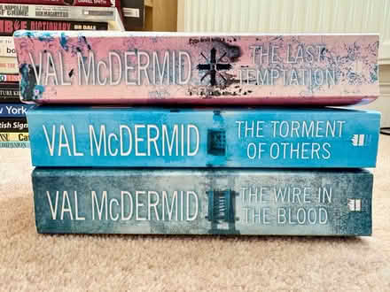 Photo of free Three Tony Hill novels (Walkwood B97) #1