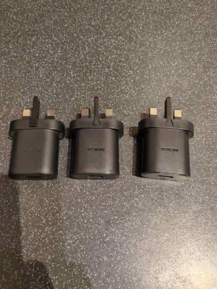 Photo of free Phone chargers (cables (Bruntsfield EH10) #1