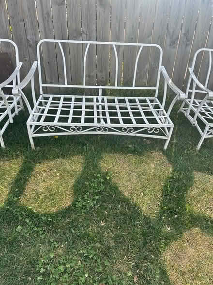 Photo of free Cute Lawn Furniture (20020) #3