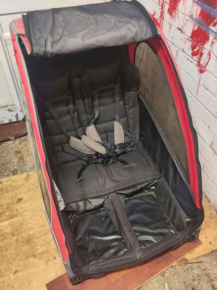 Photo of free HomCom 2 Seater Kids Bike Trailer (Hanworth TW12) #1