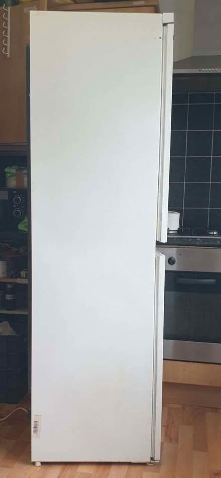 Photo of free fridge freezer (must be collected before Wed 22. April) (Manor Park S2) #4