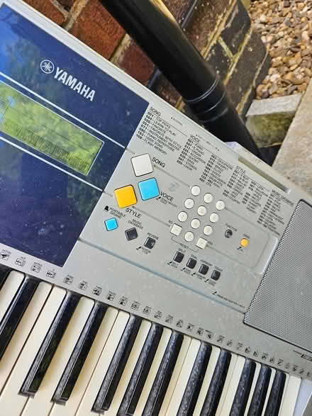 Photo of free Yamaha keyboard (no cable) (Shiregreen S5 0AN) #3