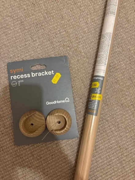 Photo of free Curtain pole (E9) #2