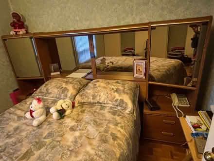 Photo of free Queen size bedroom set (Vaughan) #1