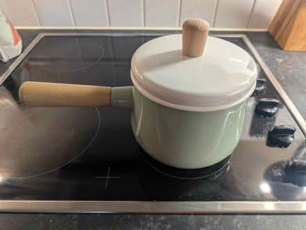Photo of free Medium Saucepan with lid (Blackwall, E14) #1