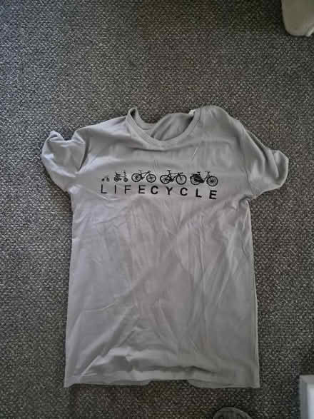 Photo of free Tshirts in various colours NEW (Woking GU21) #1