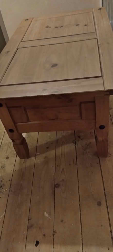Photo of free Coffee table (Leighton buzzard LU7 1FQ) #1