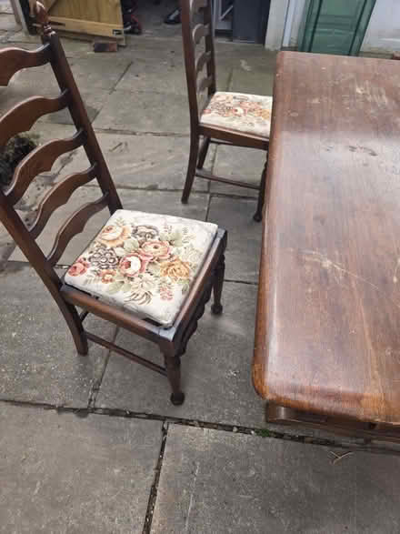 Photo of free table and chairs (Gidlow WN6) #2