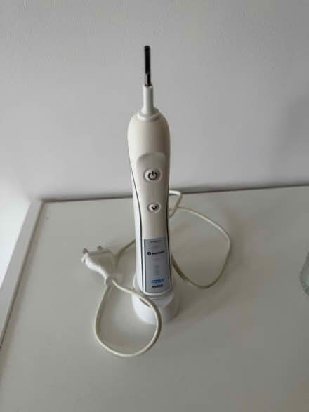 Photo of free Oral B electric toothbrush and charger (Norham Manor OX2) #1