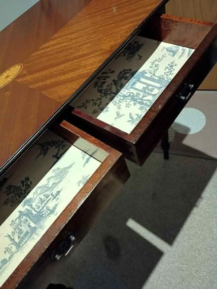 Photo of free Console table / side table (Tonbridge TN9) #3