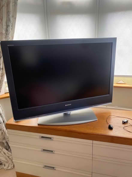 Photo of free Sony TV (Welling DA16) #1