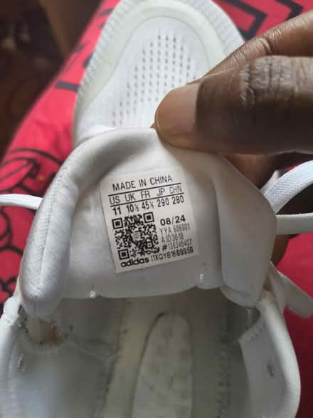 Photo of free White Adidas sneakers (DE22) #3