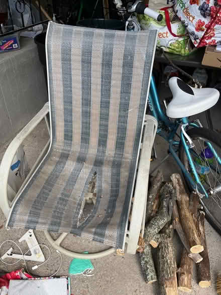 Photo of free Spinning chair – needs repair (Oradell) #1