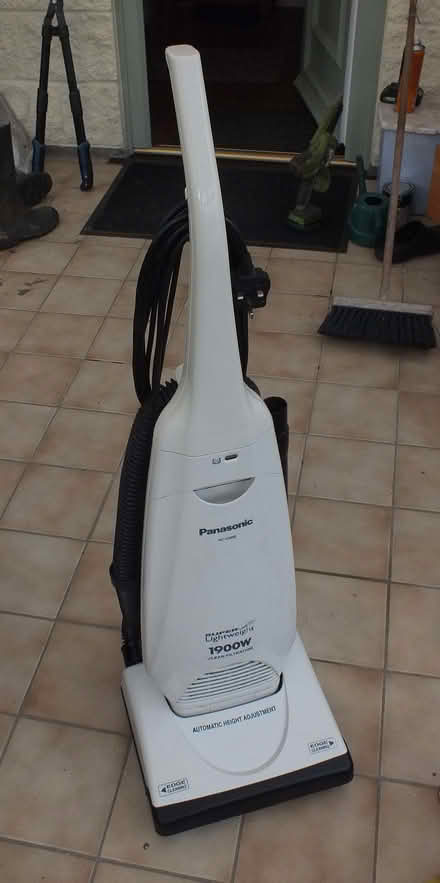 Photo of free Panasonic upright hoover (Rhewl LL13) #1