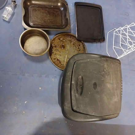 Photo of free Kitchen bin and oven trays (WF1) #1