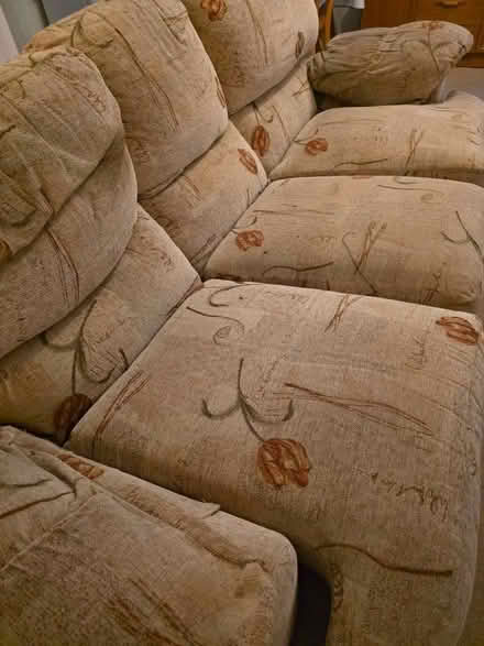 Photo of free 3 + 1 sofa set (Apsley HP3) #1