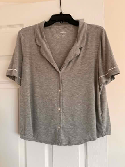 Photo of free Women’s Gap Gray Button-Up Shirt (Arlington, VA) #1