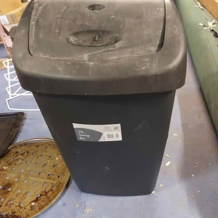 Photo of free Kitchen bin and oven trays (WF1) #2