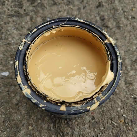 Photo of free Emulsion paint (OX4 Rose Hill) #2