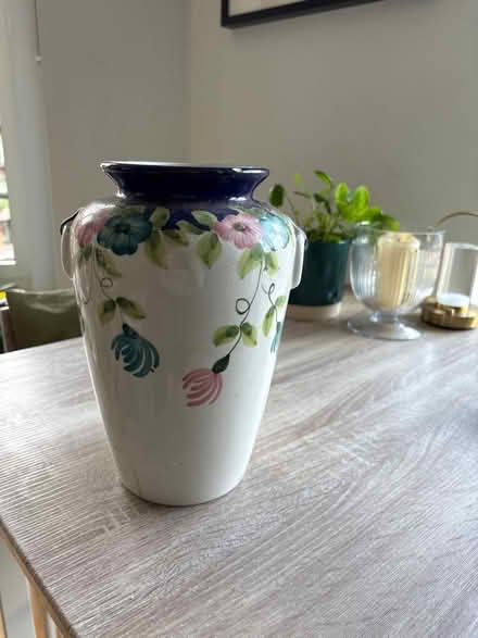 Photo of free Painted vase (Elephant and Castle) #1