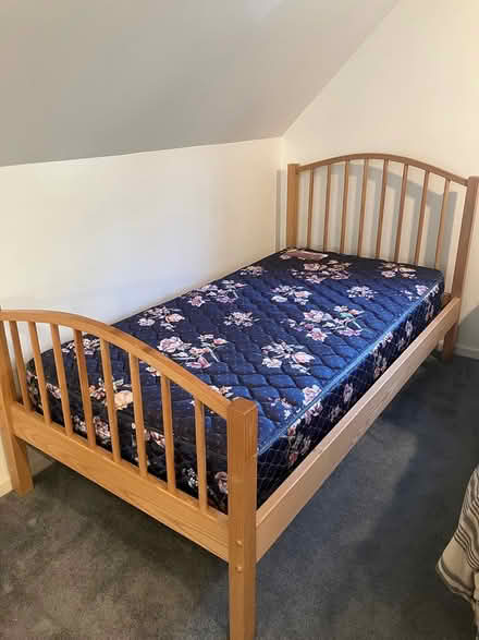 Photo of free Three single or bunk beds (Evanston) #2