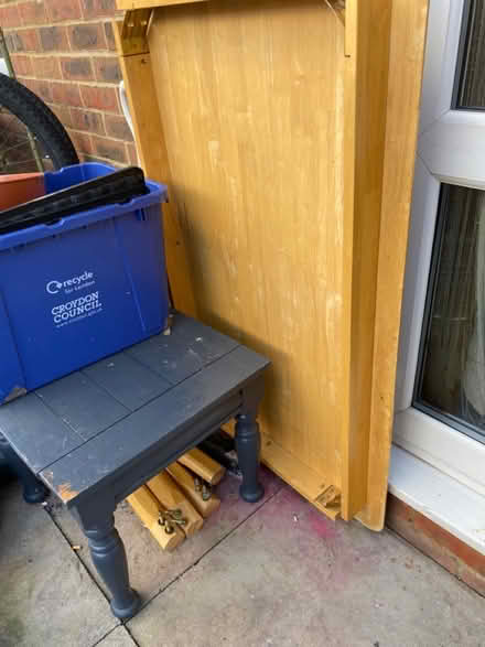 Photo of free X2 tables (Ashburton CR0) #1