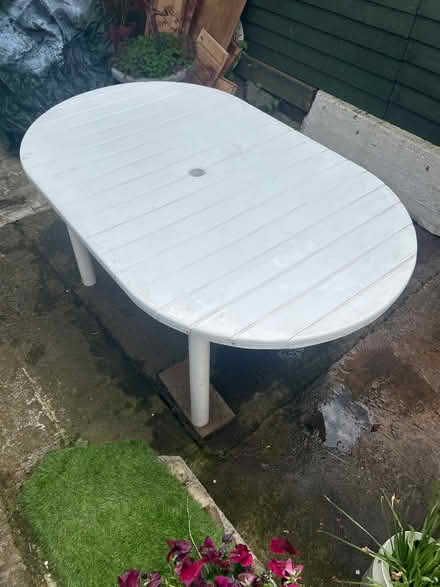 Photo of free Garden Table (Wigston Leicestershire.LE18) #3
