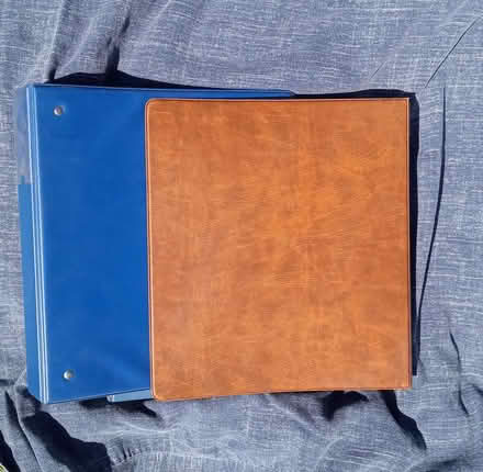 Photo of free looseleaf binders (Town of LaGrange) #1