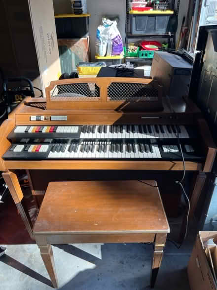 Photo of free Conn Organ (Leavenworth) #1