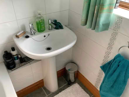 Photo of free Bathroom items (Waterlooville PO7) #2