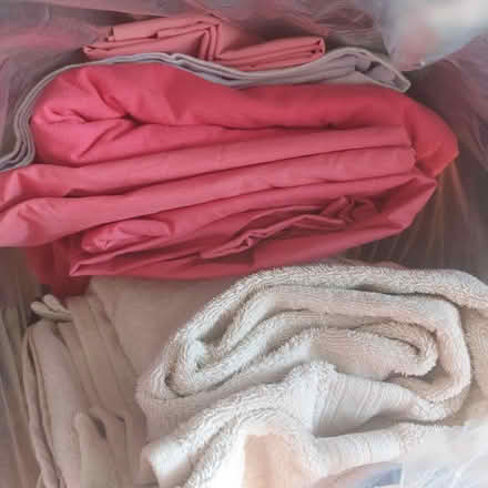 Photo of free Double bedding set and towels (WF1) #1
