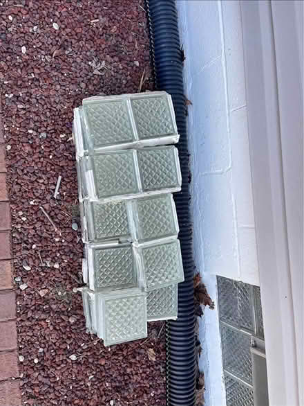 Photo of Searching for Glass blocks (60431) #1
