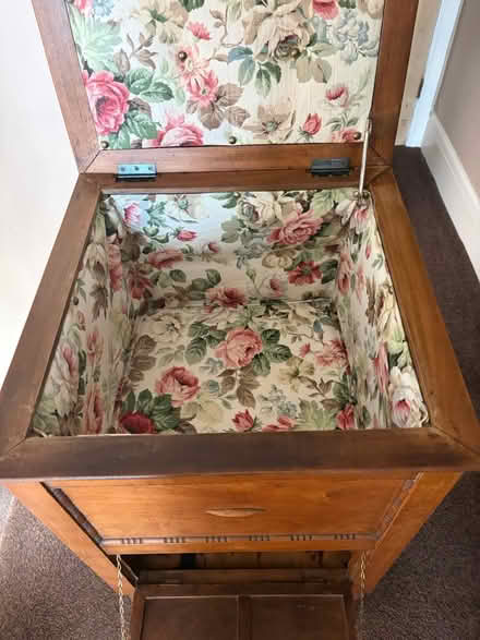 Photo of free Sewing Box (Hastings TN37) #3