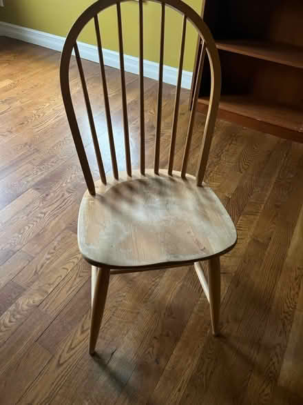 Photo of free Large desk with chair (Woodmere, NY) #3