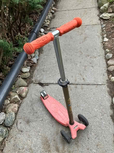 Photo of free Micro Scooter 2 (Riverdale) #1