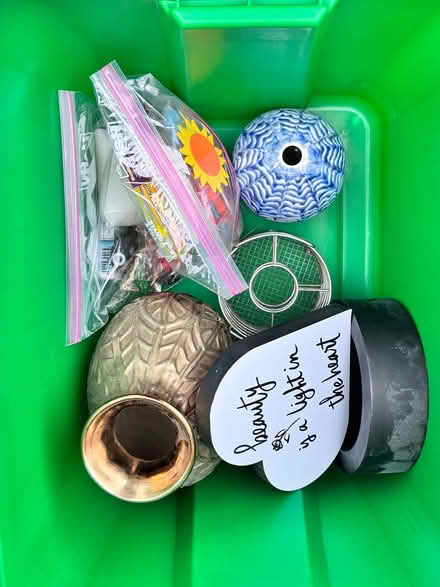 Photo of free vases and craft (60431) #1