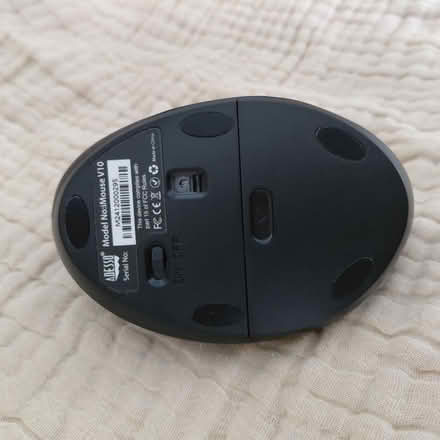 Photo of free Ergonomic wireless mouse (Union City - Decoto Road) #3
