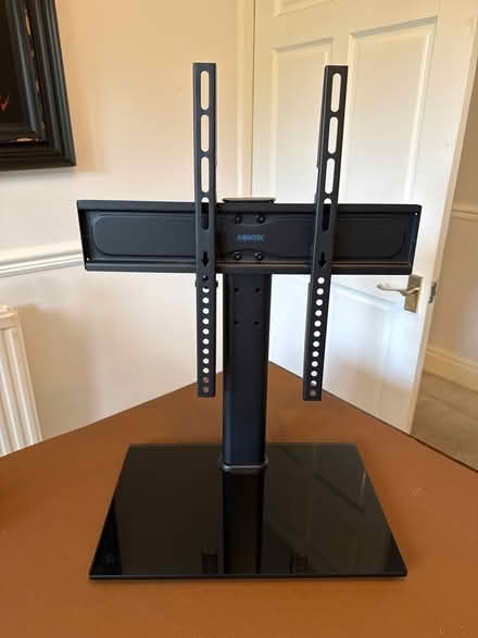 Photo of free TV Stand (Heaton Moor M19) #1