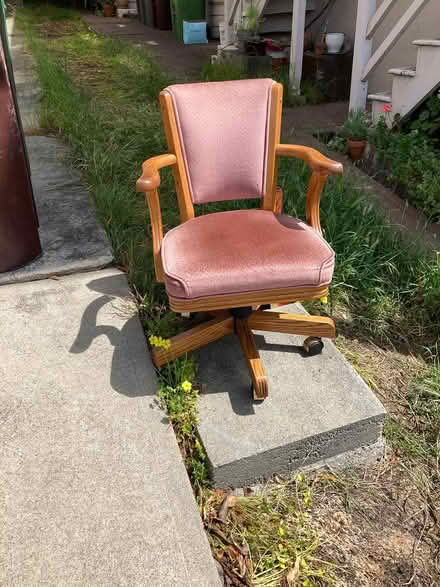 Photo of free Vintage Office Chair (Oakland Park Blvd / Ivy Hill) #1