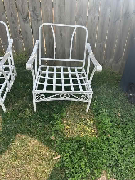 Photo of free Cute Lawn Furniture (20020) #2
