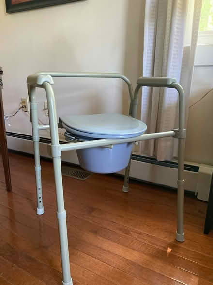 Photo of free Adjustable Potty Bedside Commode (Crownsville/Gambrills/Crofton) #1
