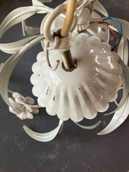 Photo of free Ceiling light pendant (Coulsdon, nr, train station) #1