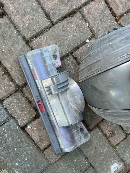 Photo of free Dyson Cinetic Bigball Animal - for hose only or spares? (Booker HP12) #2