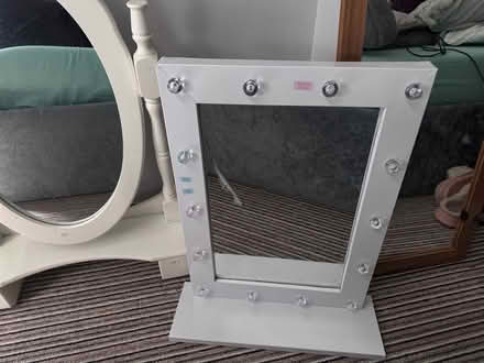 Photo of free Mirrors (Llnyclys) #2