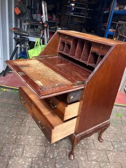 Photo of free Antique/Arts&Crafts Writing Desk (Northfield Crescent NG9) #4