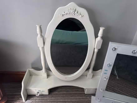 Photo of free Mirrors (Llnyclys) #1
